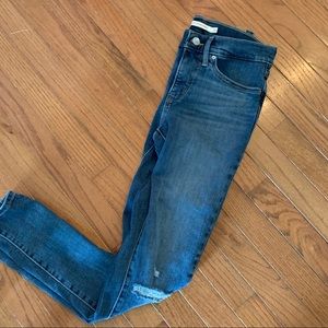 LEVI 311 shaping skinny size 26